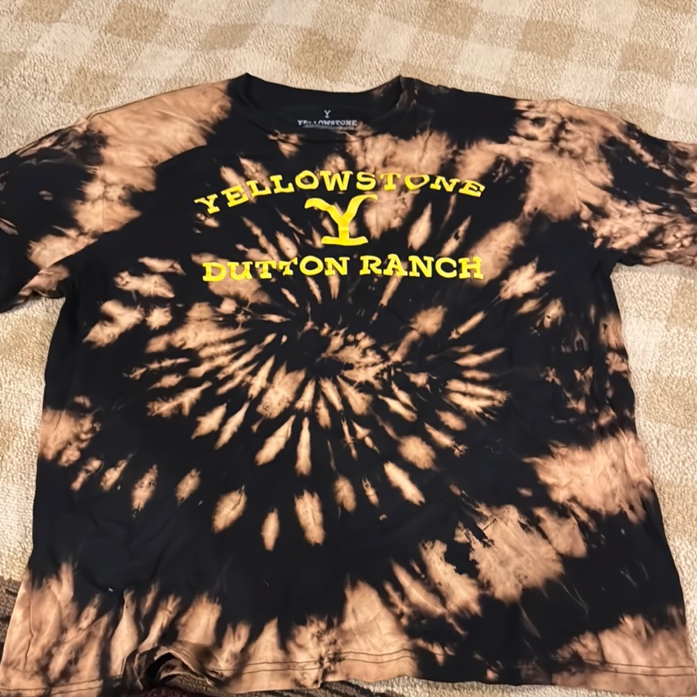 Yellowstone tee